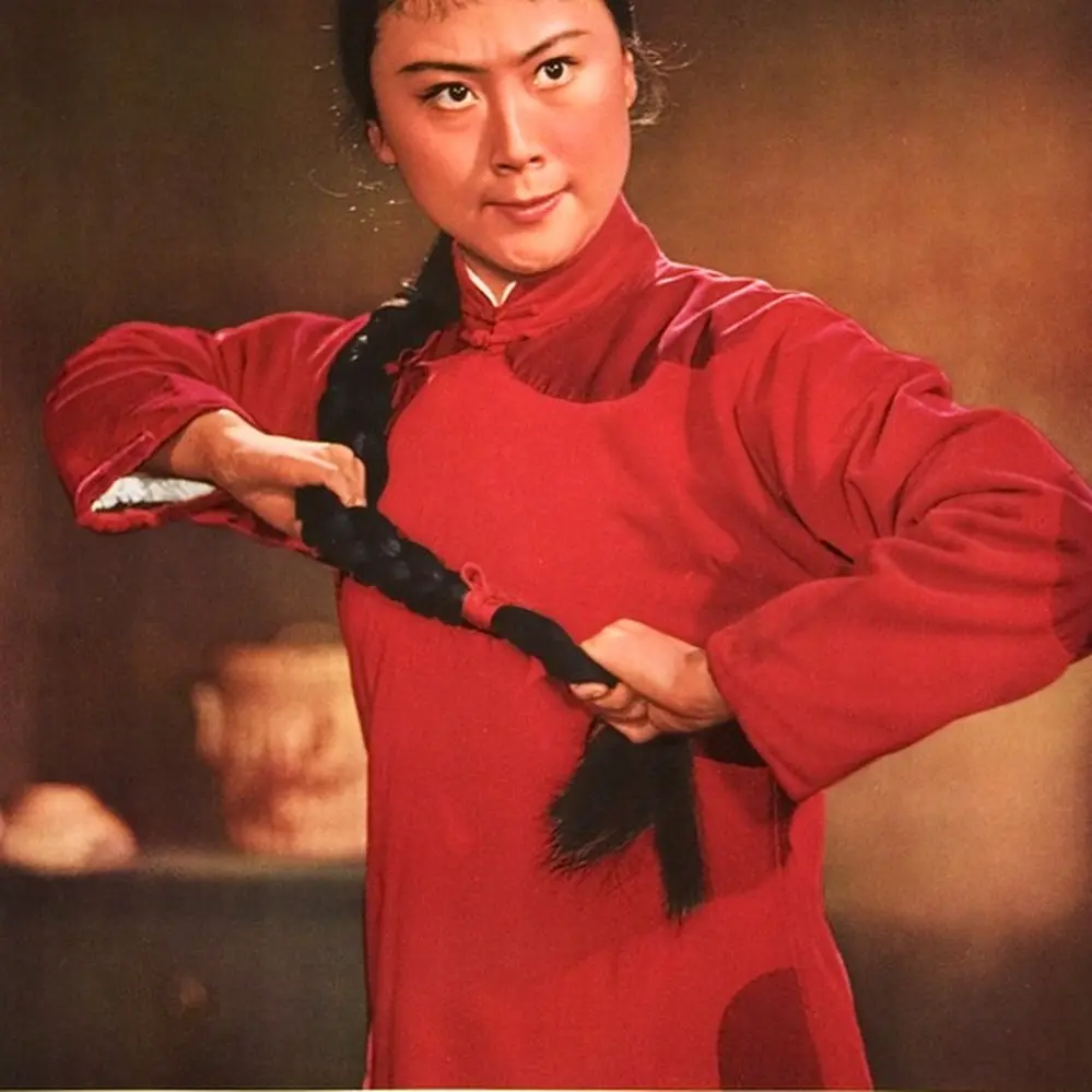 《红灯记》：父女情深，英雄血染，经典京剧电影不朽传奇